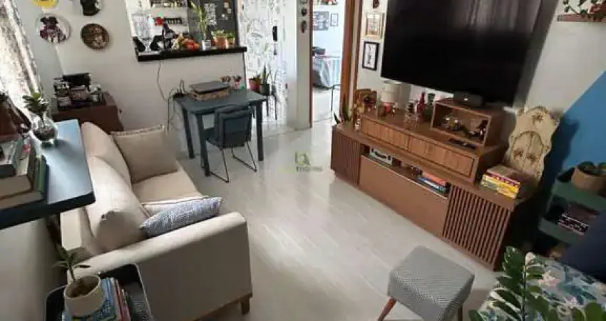 Apartamento reformado de 2 quartos com lazer completo no bairro areias, são josé-sc - 48m² - 1 vaga - portaria 24h.