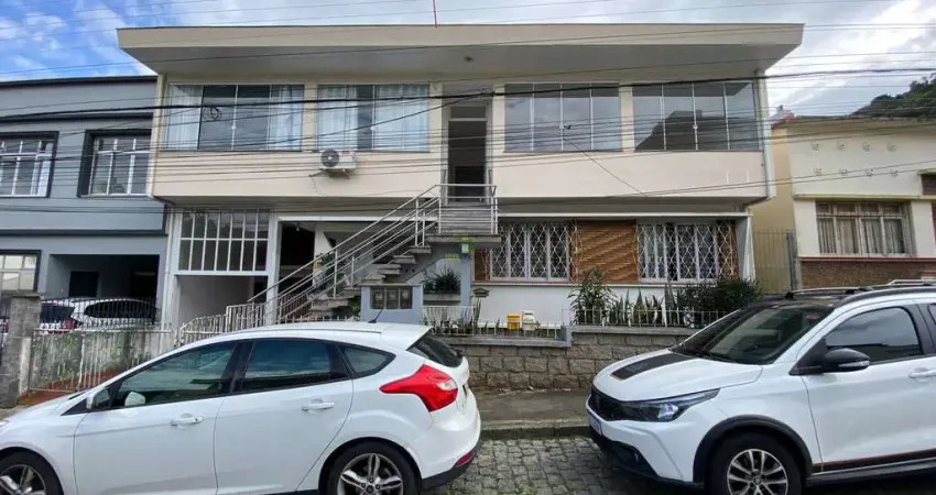 Apartamento com 3 quartos para alugar no Centro, Florianópolis