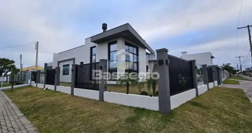 CASA NOVA NUNCA HABITADA COM 3 QUARTOS NO CENTRO DE IMBÉ