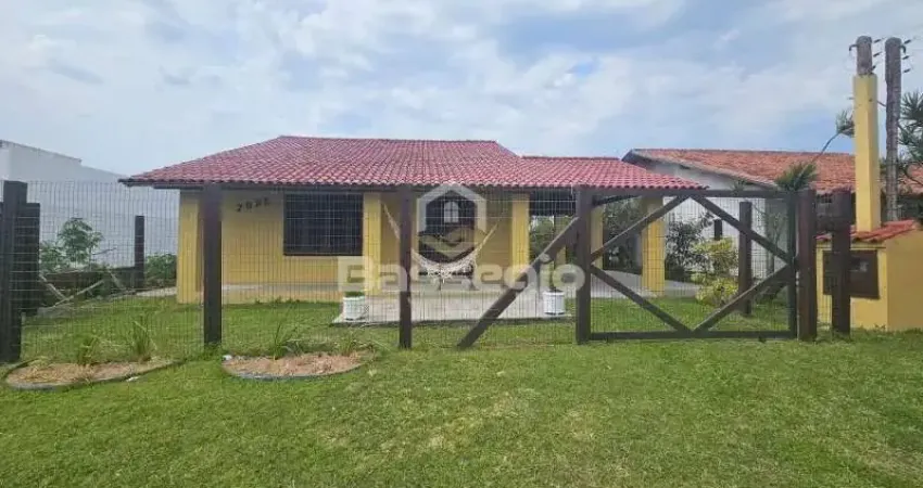 Casa com 3 quartos à venda na Esteio, 2095, Centro, Imbé