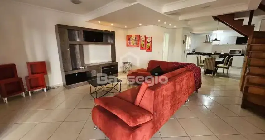 Sobrado com 3 quartos próximo a beira mar no centro de tramandaí