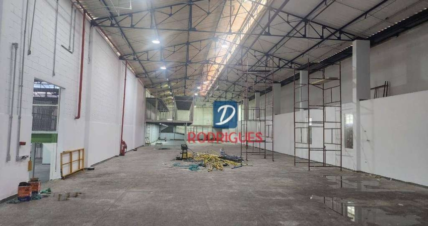 Galpão, 3670 m² - venda por R$ 8.000.000 ou Alugar por R$ 45.000/mês - Jardim Maria Helena(Serraria) - Diadema/SP