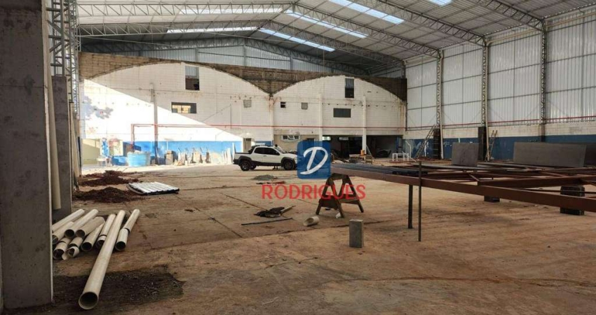 Galpão para alugar, 1752 m² por R$ 36.000,00/mês - Jardim Yamberê - Diadema/SP