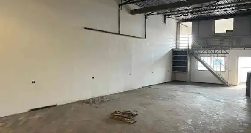 Galpão à venda, 357 m² por R$ 970.000,00 - Vila Santa Cecília - Mauá/SP