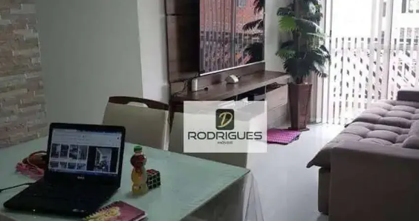 Apartamento com 3 dormitórios à venda, 68 m² por R$ 250.000,00 - Canhema - Diadema/SP