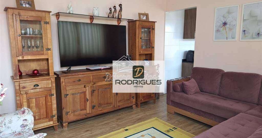 Casa com 3 dormitórios à venda, 175 m² por R$ 750.000,00 - Aviação - Praia Grande/SP
