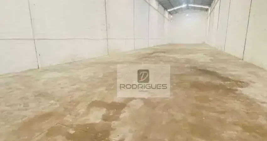 Galpão, 715 m² - venda por R$ 2.500.000 ou aluguel por R$ 24.500/mês - Vila Sacadura Cabral - Santo André/SP