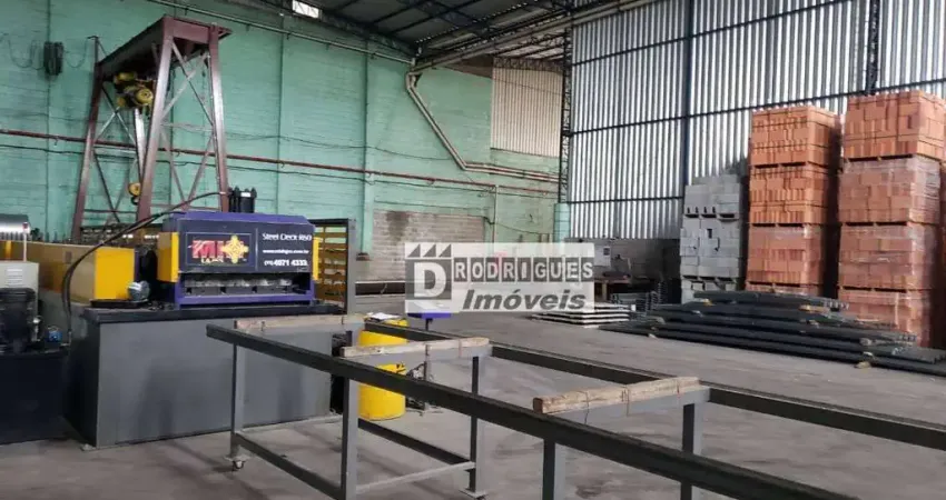 Barracão / Galpão / Depósito para alugar na Avenida Doutor Ulysses Guimarães, Casa Grande, Diadema