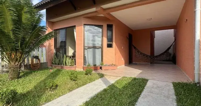 Sobrado a venda Condomínio Atami Norte, 3 quartos(1 suíte) 2 quadras do mar.