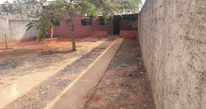 !! mariah imoveis vende otima casa em caldas novas no setor itaparica!!