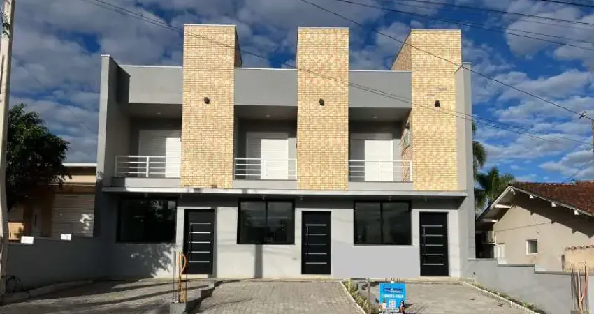 VENDA - SOBRADOS COM 2 DORMITÓRIOS NO BAIRRO PANORÂMICO EM IVOTI