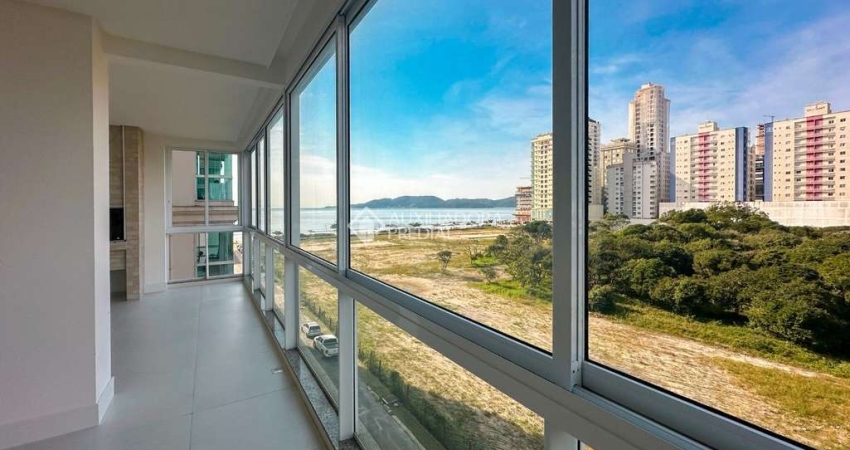 Apartamento com 4 quartos à venda na Rua 307, 133, Meia Praia, Itapema