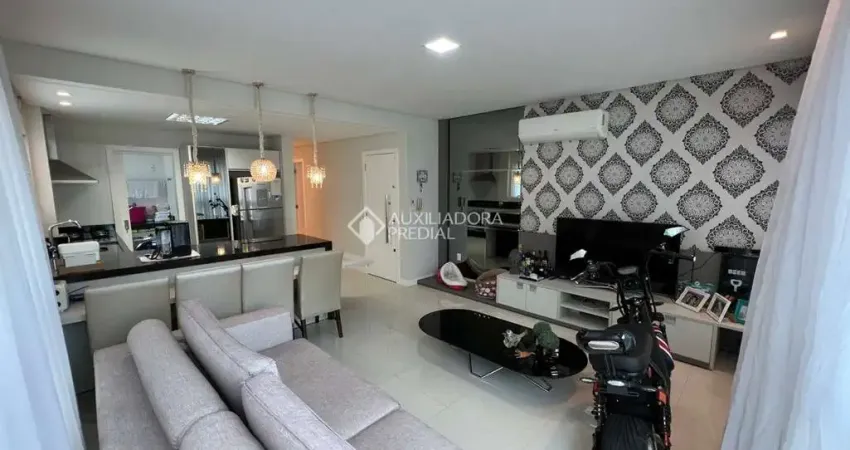 Apartamento com 3 quartos à venda na Rua 910, 271, Centro, Balneário Camboriú
