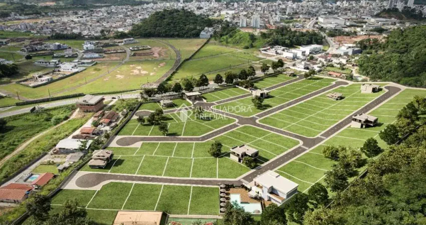 Terreno em condomínio fechado à venda na Rua Ivo José Rebello, 610, Centro, Camboriú