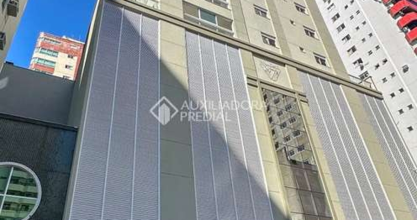 Apartamento com 3 quartos à venda na Avenida 3ª Avenida, 98, Centro, Balneário Camboriú