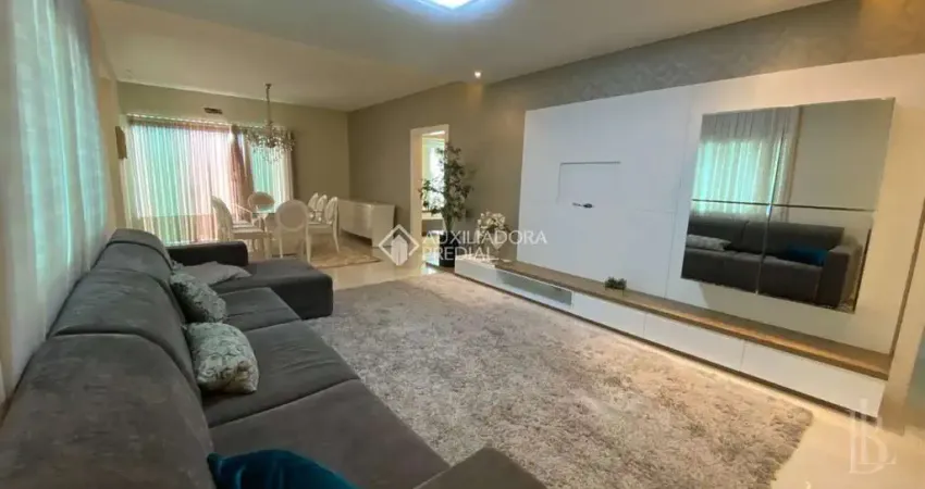 Casa com 3 quartos à venda na Rua San Marino, 686, Santa Regina, Camboriú