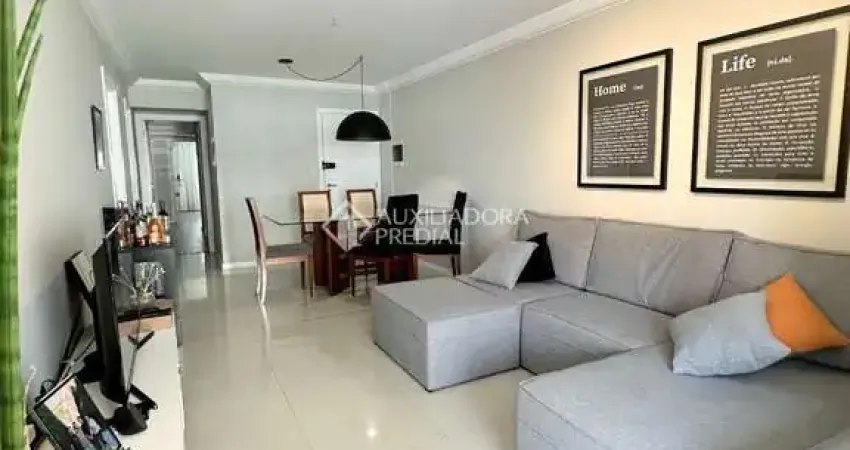 Apartamento com 3 quartos à venda na Rua 902, 330, Centro, Balneário Camboriú