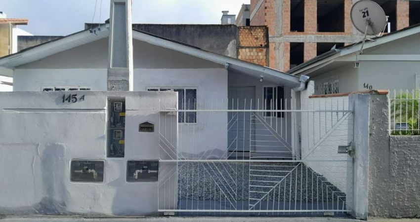 Casa com 3 quartos à venda na TARUMA, 145, Tabuleiro, Camboriú