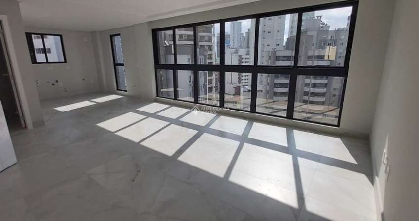 Apartamento com 3 quartos à venda na Avenida 3ª Avenida, 101, Centro, Balneário Camboriú