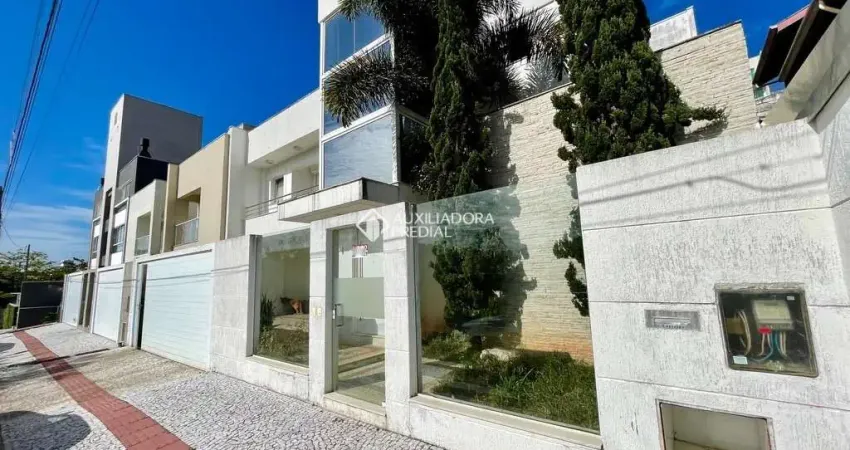Casa com 5 quartos à venda na Rua Cruz e Sousa, 184, Praia dos Amores, Balneário Camboriú