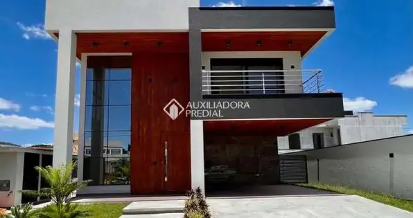 Casa em condomínio fechado com 4 quartos à venda na Rua Ivo José Rebello, 610, Santa Regina, Camboriú