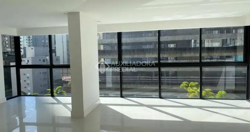 Apartamento com 3 quartos à venda na Rua 101, 30, Centro, Balneário Camboriú