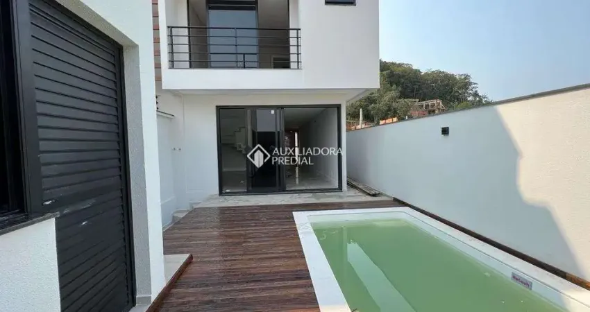 Casa com 3 quartos à venda na SANTO HENRIQUE, 110, São Francisco de Assis, Camboriú
