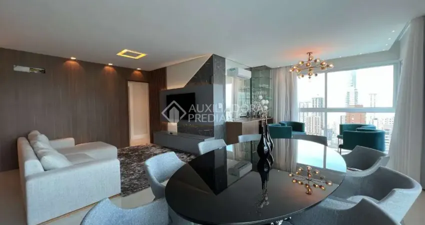 Apartamento com 3 quartos à venda na Rua 2300, 550, Centro, Balneário Camboriú