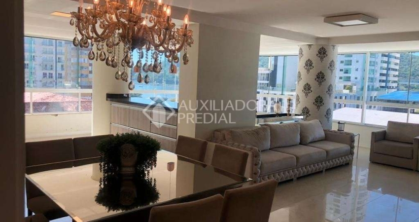 Apartamento com 3 quartos à venda na Rua 4500, 11, Centro, Balneário Camboriú