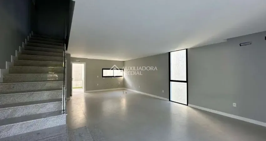 Casa com 4 quartos à venda na Rua Macuco, 33, Ariribá, Balneário Camboriú