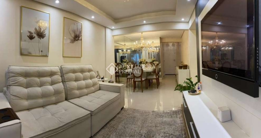 Apartamento com 3 quartos à venda na Rua João Morais, 60, Centro, Camboriú
