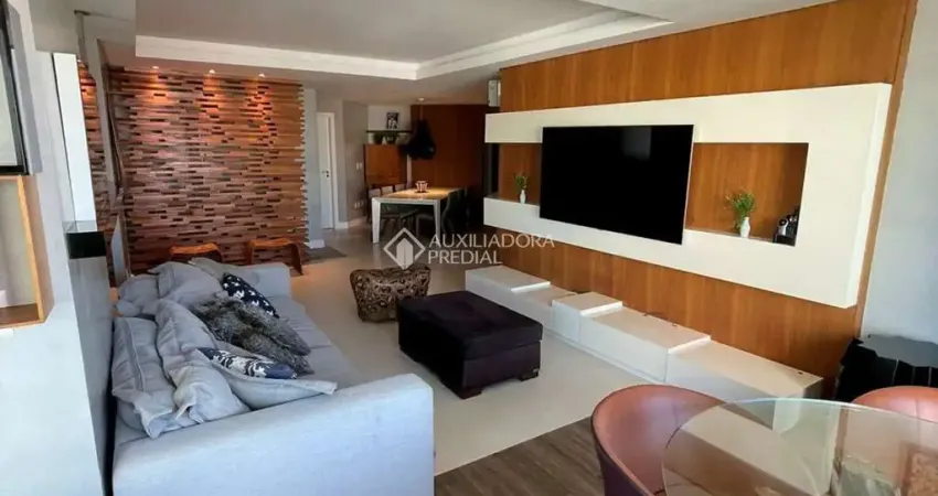 Apartamento com 3 quartos à venda na Rua 1201, 210, Centro, Balneário Camboriú