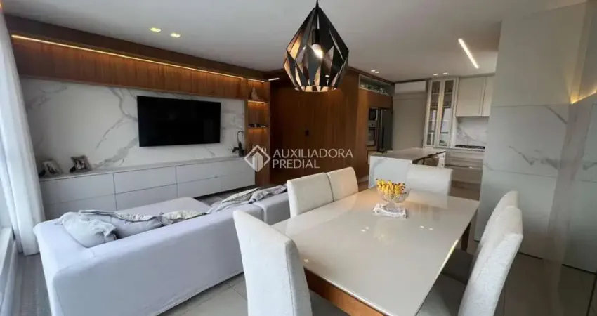 Apartamento com 3 quartos à venda na Rua Mingote Serafim, 315, Pioneiros, Balneário Camboriú