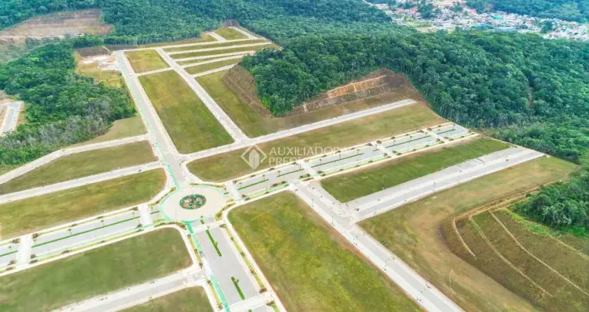 Terreno em condomínio fechado à venda na Rua Marginal Oeste, 1, Monte Alegre, Camboriú