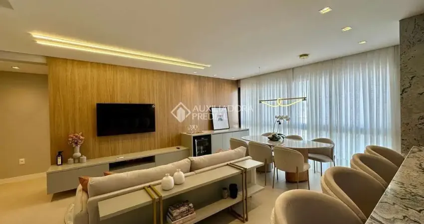 Apartamento com 3 quartos à venda na Rua Joaquim Nunes, 17, Centro, Camboriú