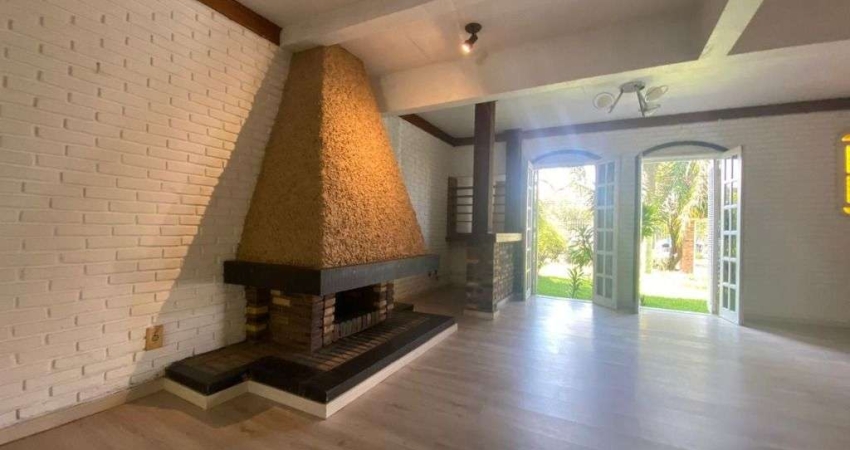 Sobrado com 3 dormitórios à venda, 220 m² por R$ 980.000,00 - Centro - Gravataí/RS
