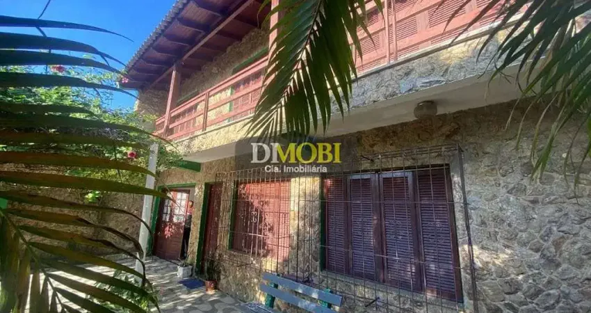 Sobrado com 3 dormitórios à venda, 210 m² por R$ 535.000,00 - Parque Olinda - Gravataí/RS