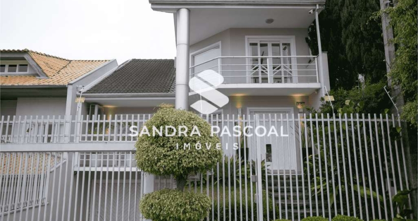 Casa à Venda, 300m², 4 dormitórios, sendo 2 Suítes no Ecoville, Curitiba, PR