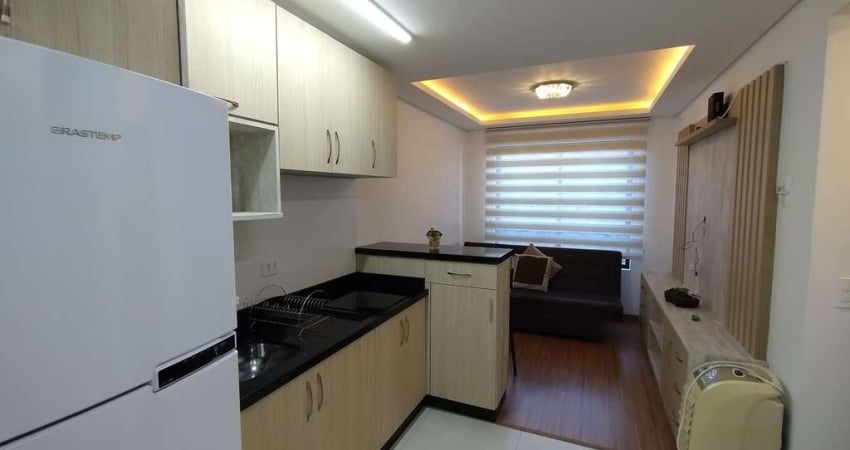 Excelente apartamento completamente mobiliado, com 1 quarto e vaga de garagem para locação próximo
