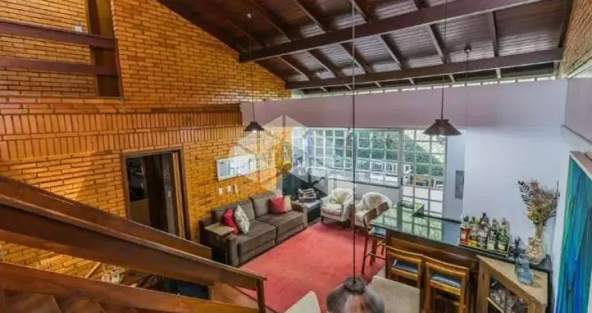 Casa com 5 quartos à venda na Rua Fernando Osório, 590, Teresópolis, Porto Alegre