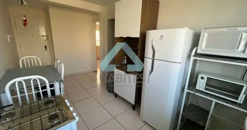 APARTAMENTO MOBILIADO COM SACADA, OTIMA LOCALIZACAO!