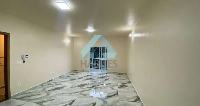 Casa com 3 quartos para alugar no Jardim Chácara dos Pinheiros, Botucatu 
