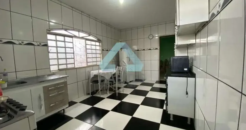 Casa 2 dormitorios sendo 1 suite com ponto comercial na vila real