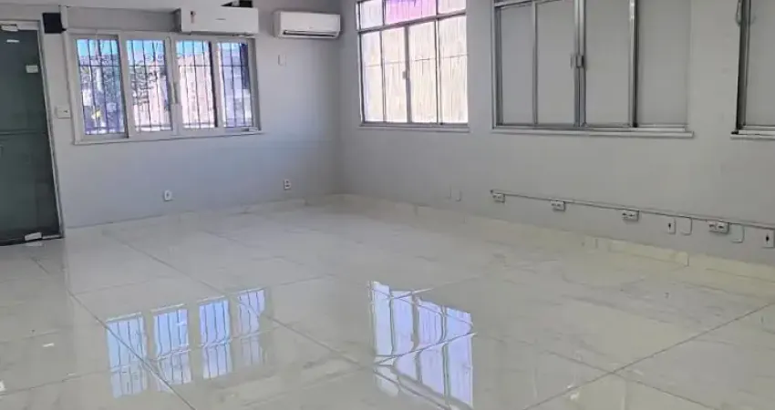 Sala Comercial - 43 m² - Avenida Brasil - Irajá