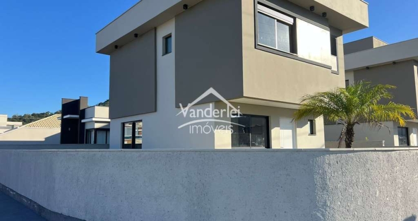 Casa Duplex isoladas no Lot Vale Verde om 03 quartos, sendo 01 suíte no bairro Bela Vista em Palhoça - SC