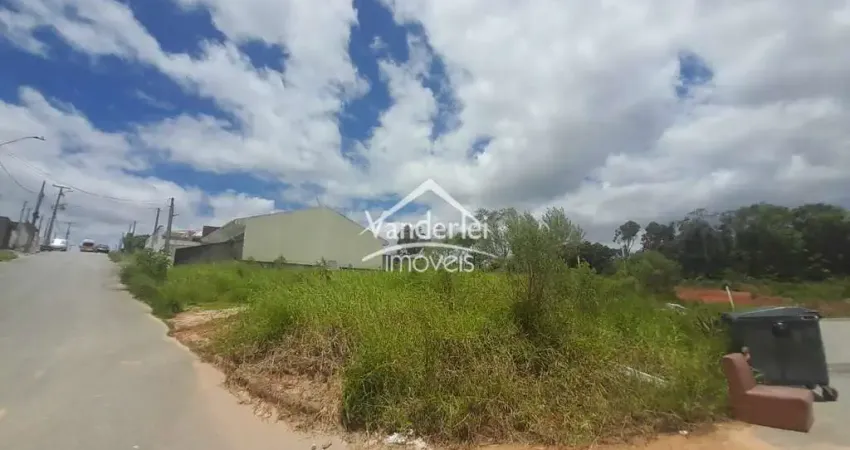 Terreno de esquina no Loteamento Jardins 3 com a área de 358,50mts²