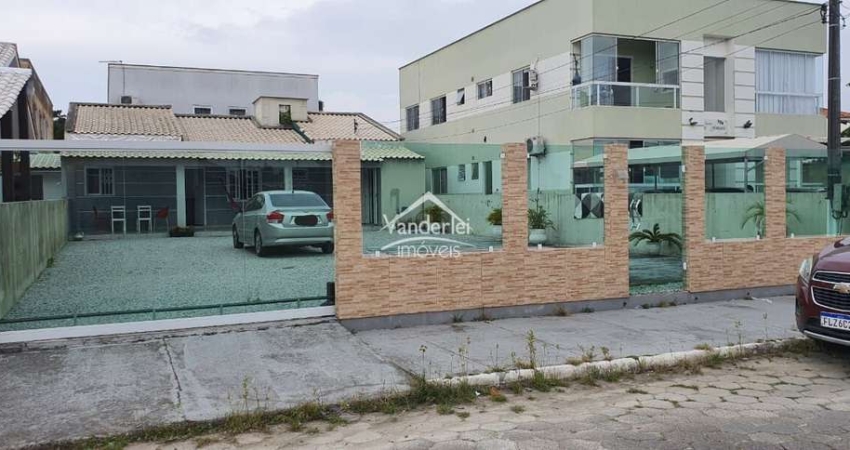 Casa com ótimo terreno  no bairro Barra do Aririu em Palhoça - SC