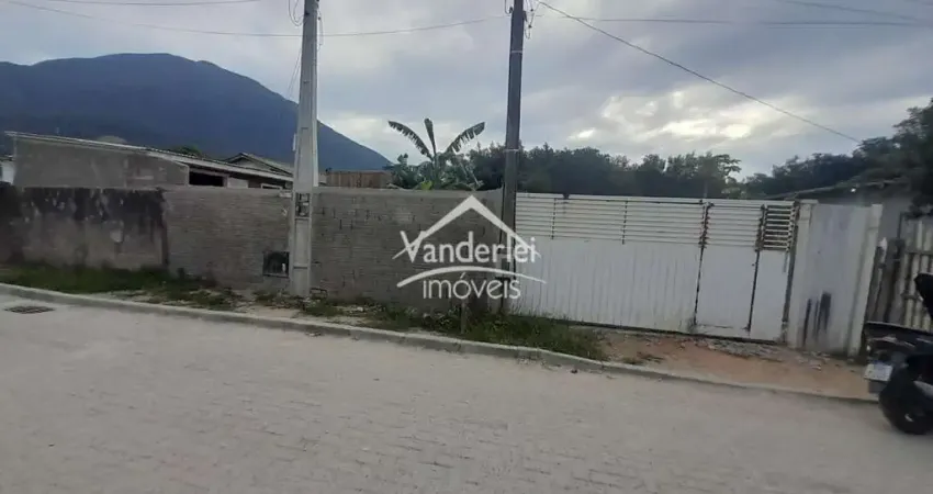 Terreno à venda na Praia de Fora, Palhoça 