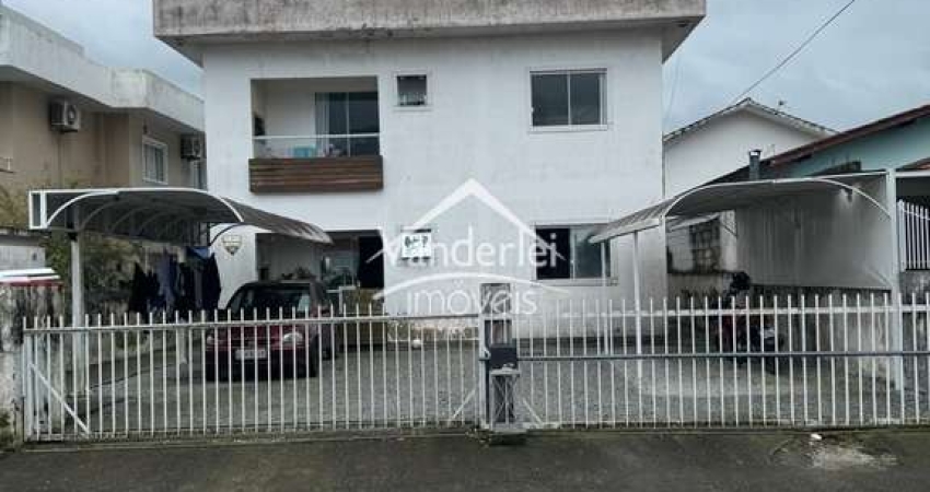 Apartamento com 02 quartos, no bairro Barra do Aririu em Palhoça - SC