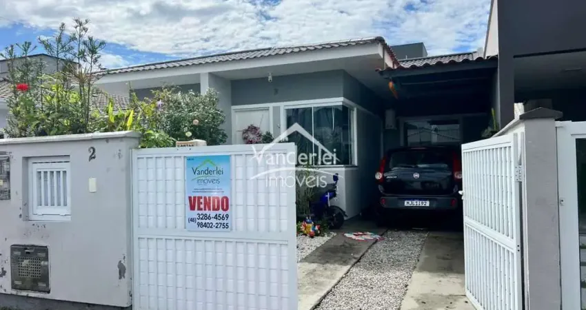 Casa no lot vale verde com 02 quartos, no bairro bela vista em palhoça - sc
